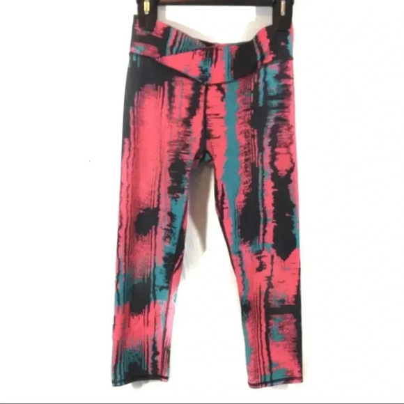 Fabletics Salar Cropped Leggings - Picture 1 of 5